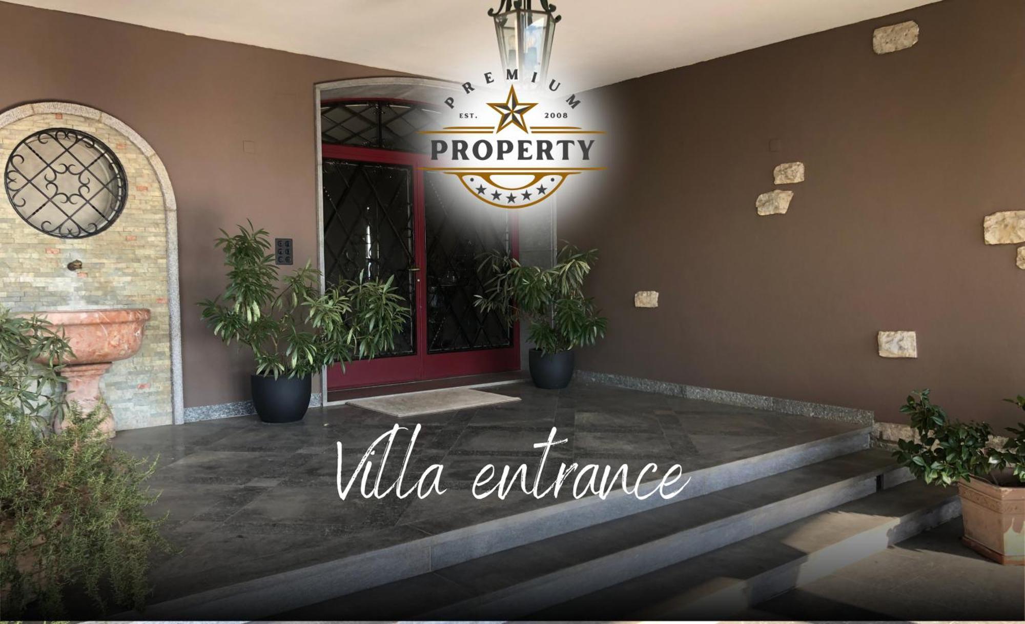 Suite Room With Private Pool Area, Near Como Lake, Private Parking I Villa Dei Leoni Morbio Inferiore Exteriör bild